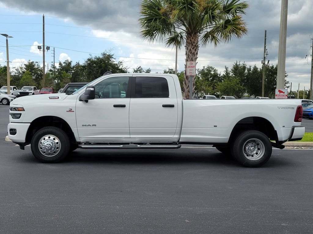 New 2026 Ram 3500 BIG HORN CREW CAB 4X4 8' BOX Pickup