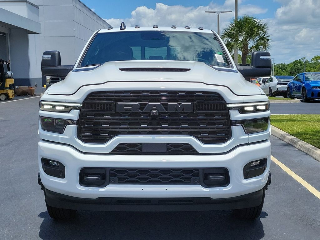 New 2026 Ram 3500 LIMITED CREW CAB 4X4 8' BOX Pickup