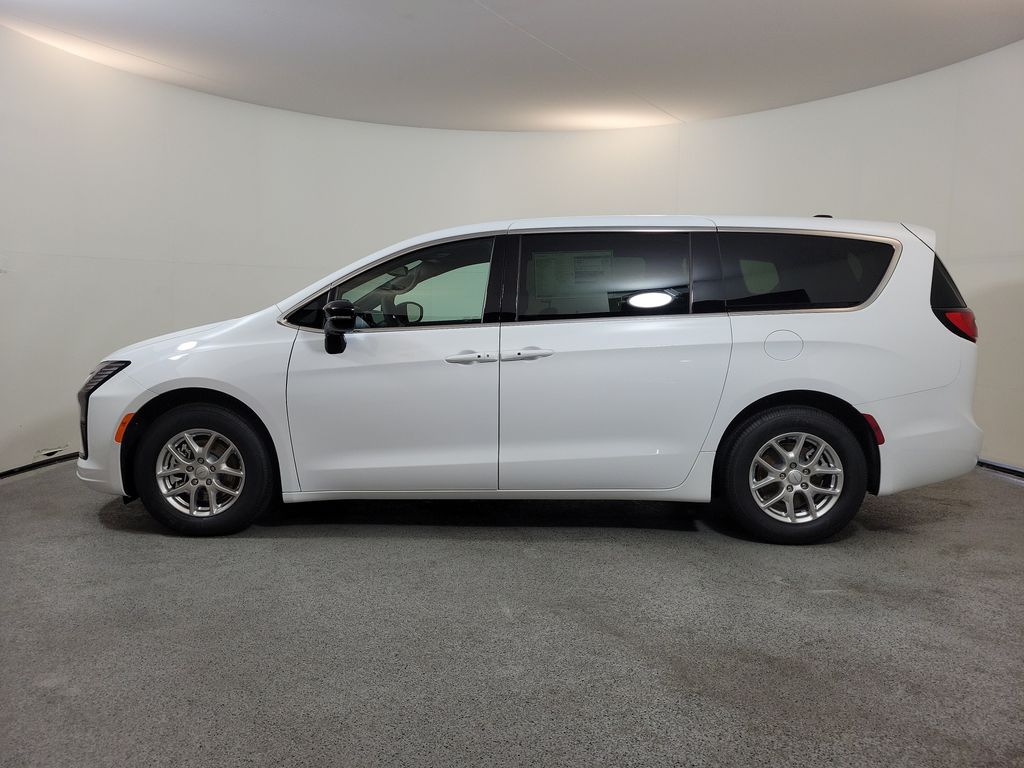 New 2027 Chrysler Pacifica SELECT Passenger Van