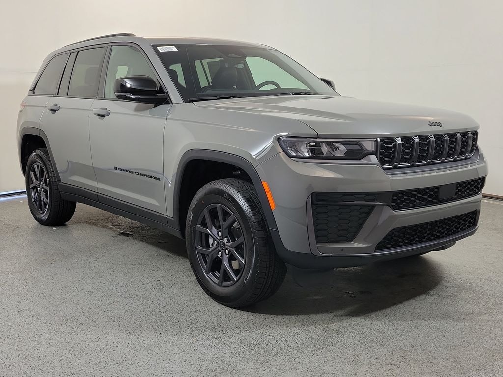 New 2027 Jeep Grand Cherokee Laredo Altitude Sport Utility
