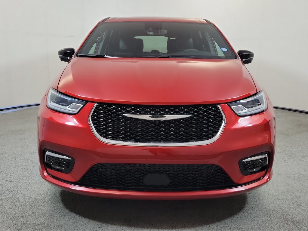 Used 2026 Chrysler Pacifica Select Minivan/Van