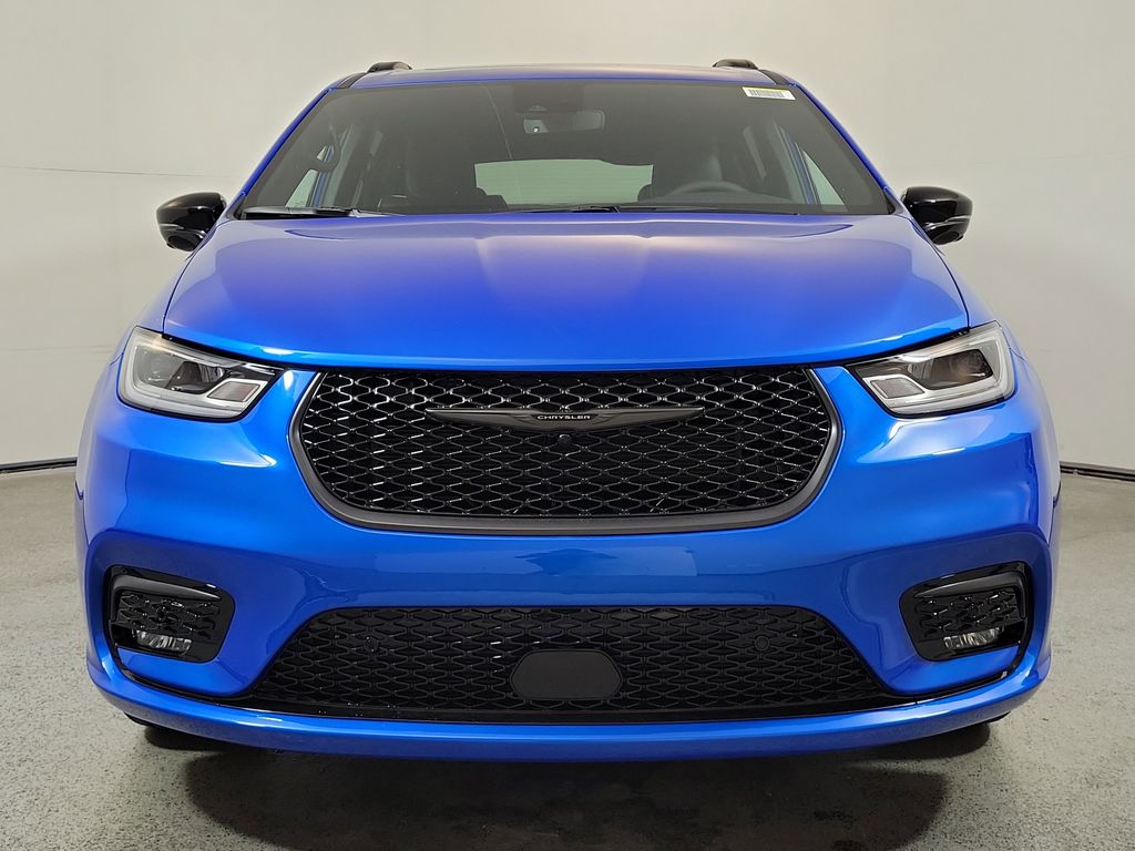 New 2026 Chrysler Pacifica LIMITED Passenger Van