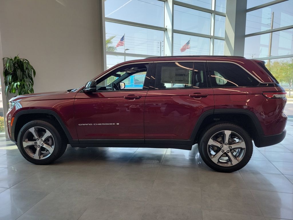 New 2026 Jeep Grand Cherokee LIMITED 4X2 Sport Utility