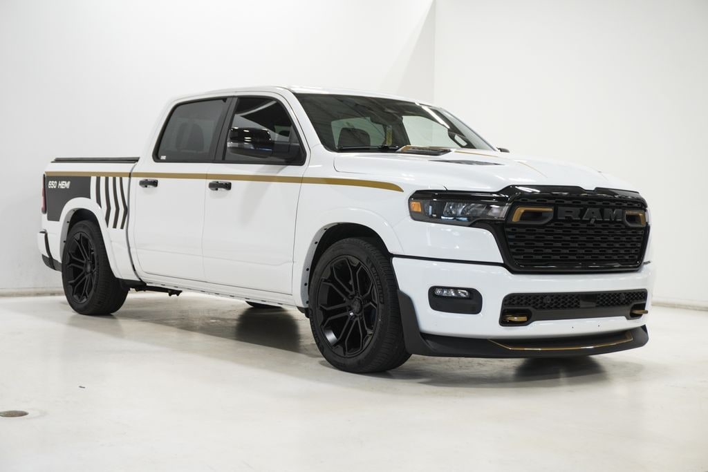 New 2026 Ram DC 650 BIG HORN CREW CAB 4X4 5'7 BOX Pickup