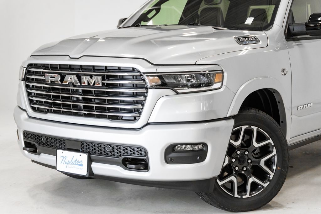New 2026 Ram 1500 LARAMIE CREW CAB 4X4 5'7 BOX Pickup