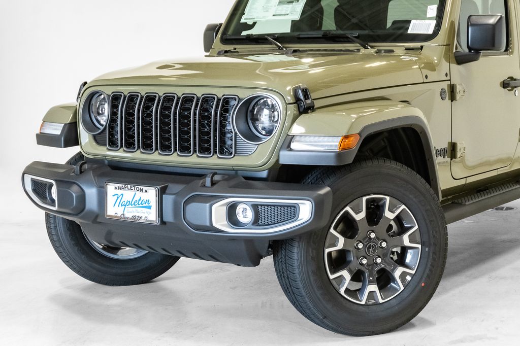 New 2026 Jeep Gladiator SAHARA 4X4 Pickup