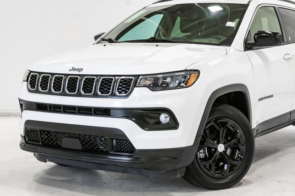 Used 2024 Jeep Compass Latitude SUV
