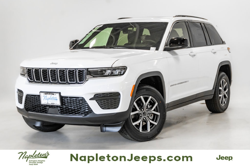 2027 Jeep Grand Cherokee Laredo