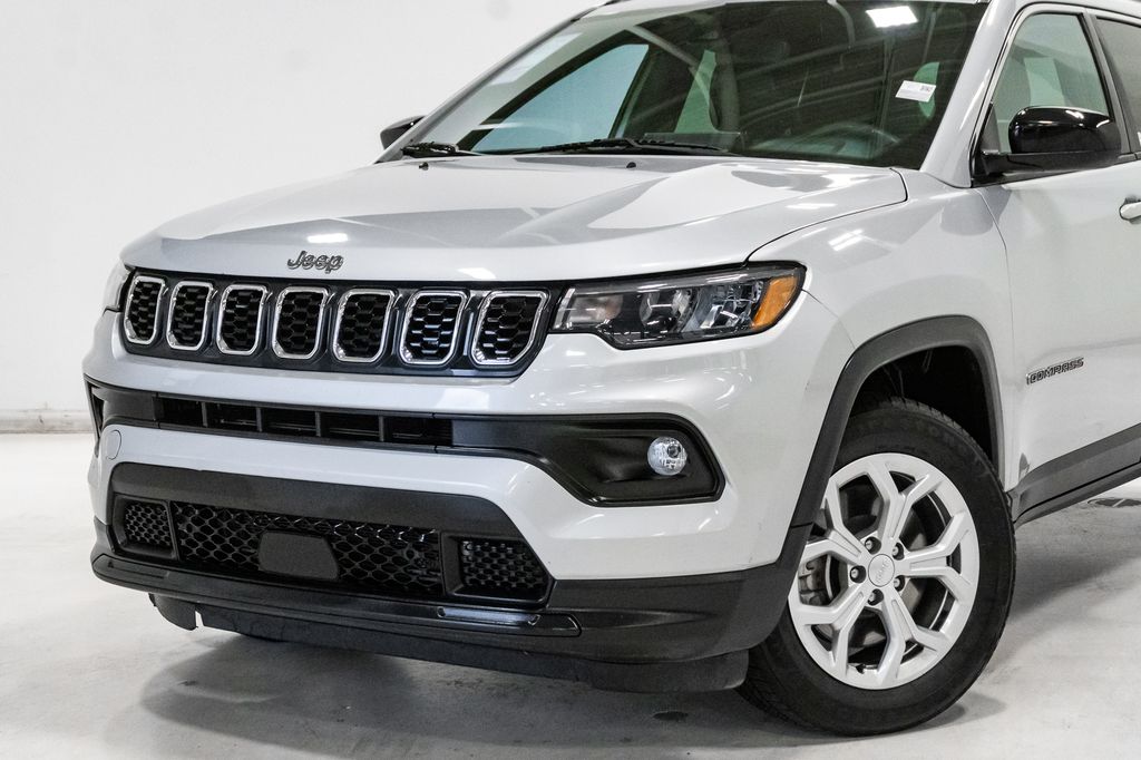 Used 2024 Jeep Compass Latitude SUV