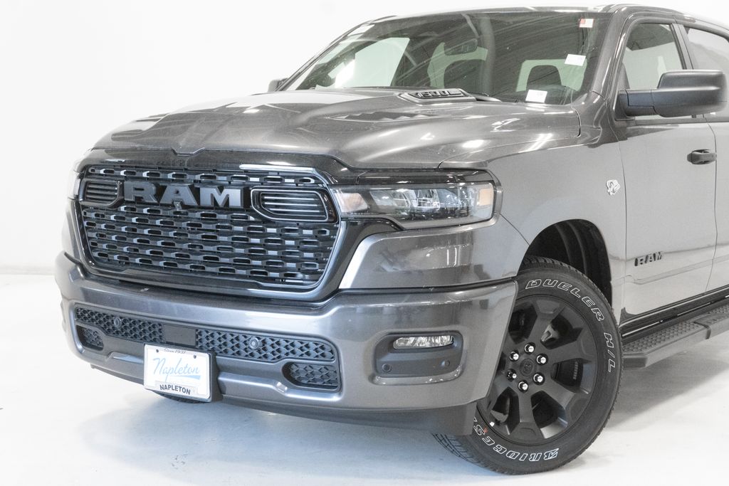 New 2026 Ram 1500 EXPRESS CREW CAB 4X4 5'7 BOX Pickup