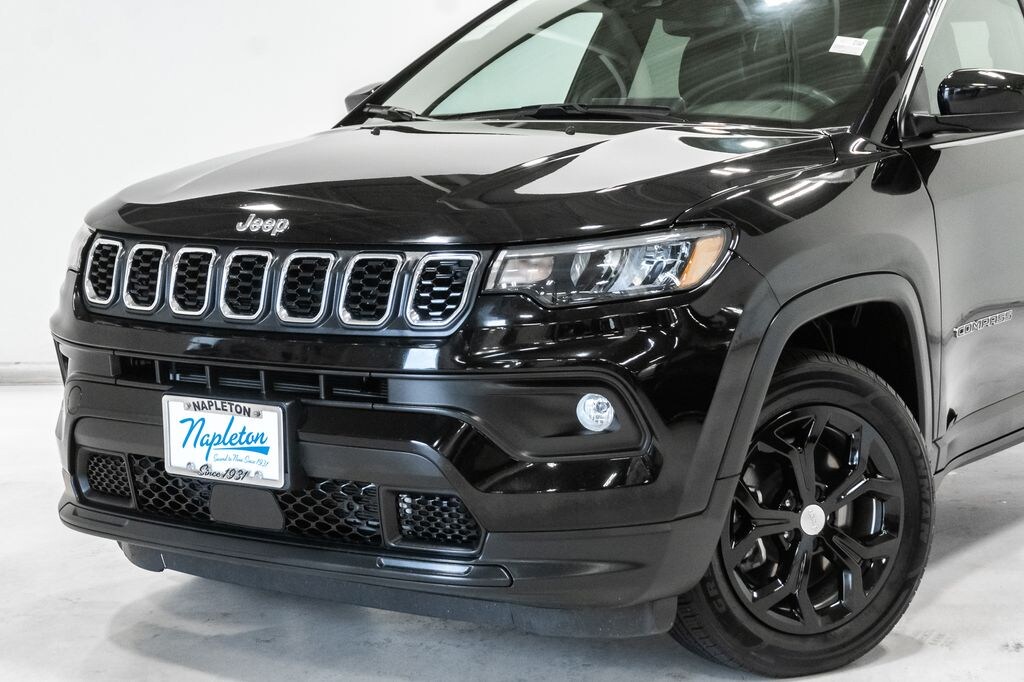 Used 2024 Jeep Compass Latitude SUV