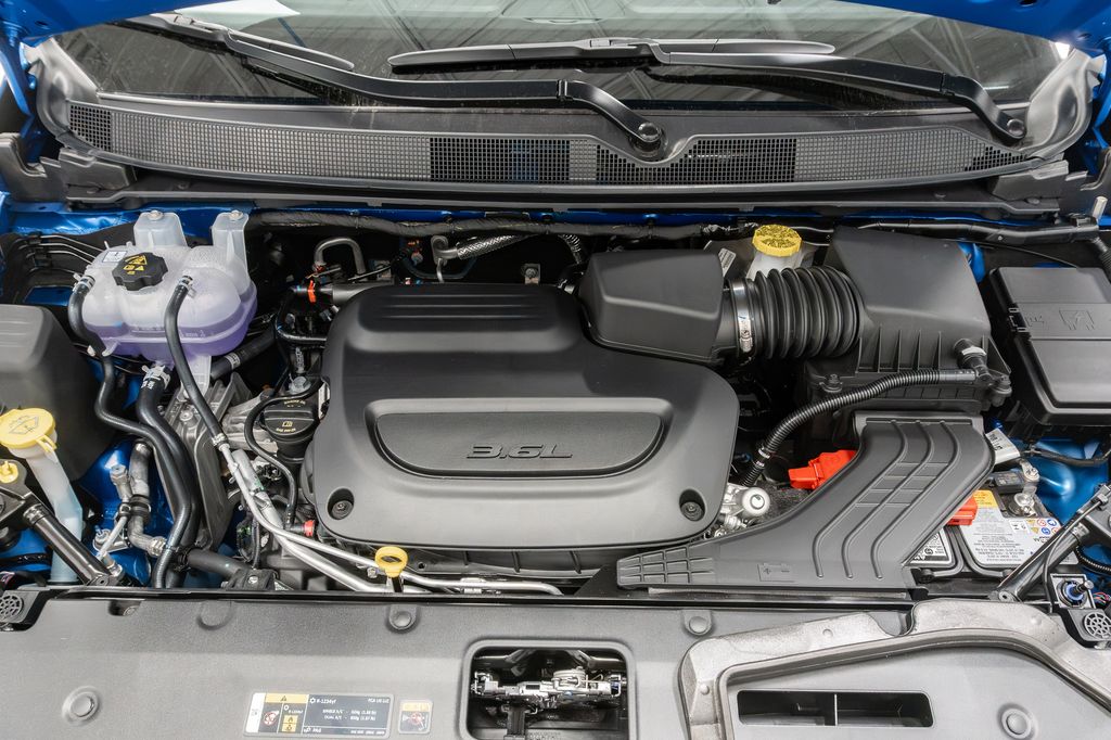 New 2027 Chrysler Pacifica PINNACLE Passenger Van