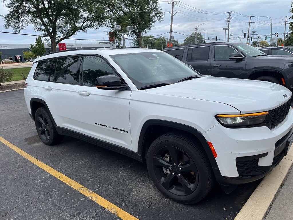 Used 2022 Jeep Grand Cherokee L Altitude SUV