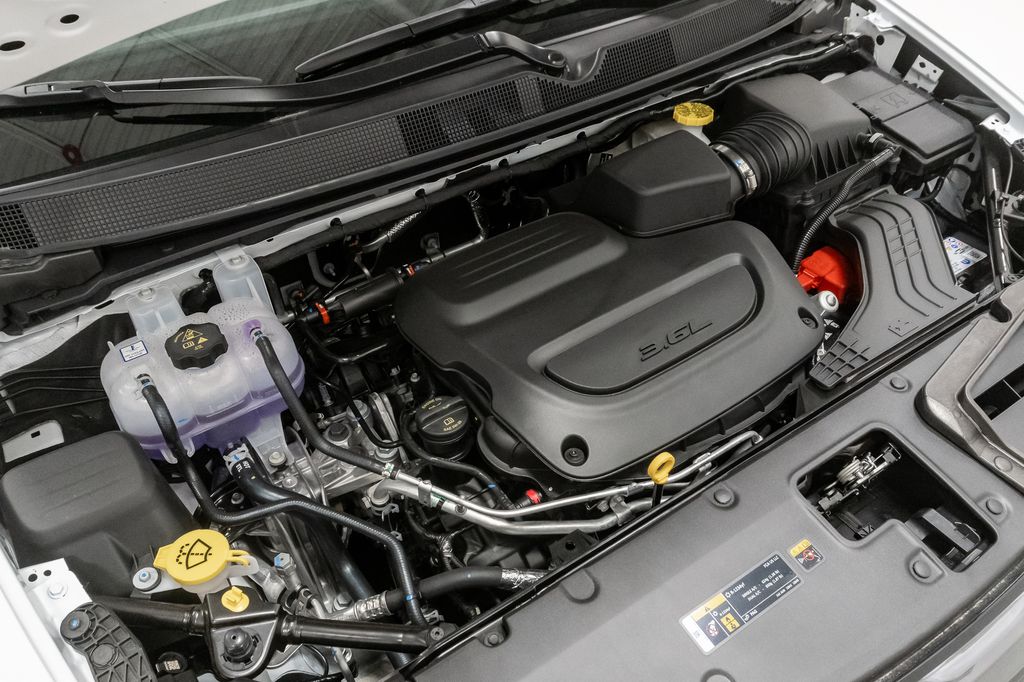New 2027 Chrysler Pacifica LIMITED AWD Passenger Van