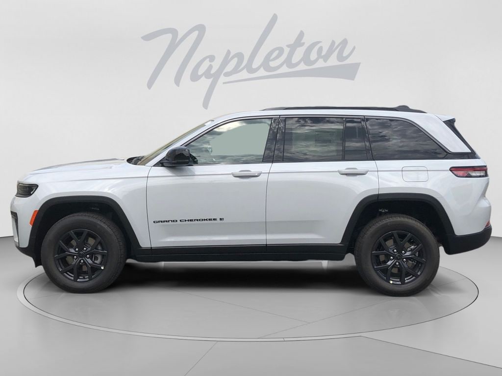 New 2027 Jeep Grand Cherokee LAREDO ALTITUDE 4X4 Sport Utility