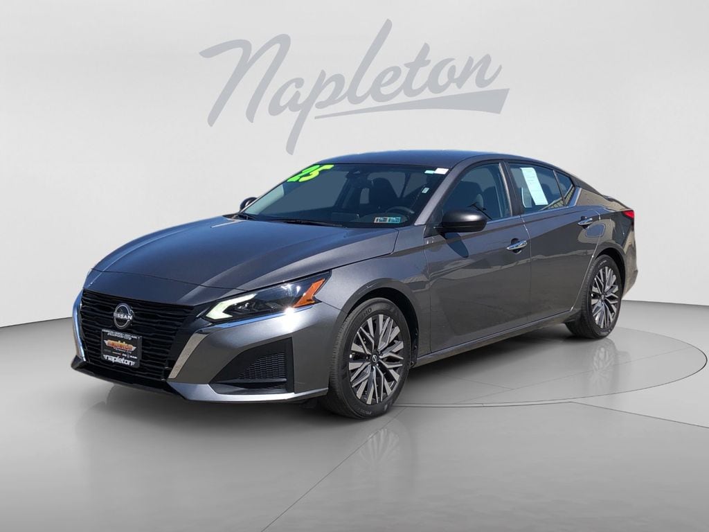 Used 2025 Nissan Altima SV Sedan
