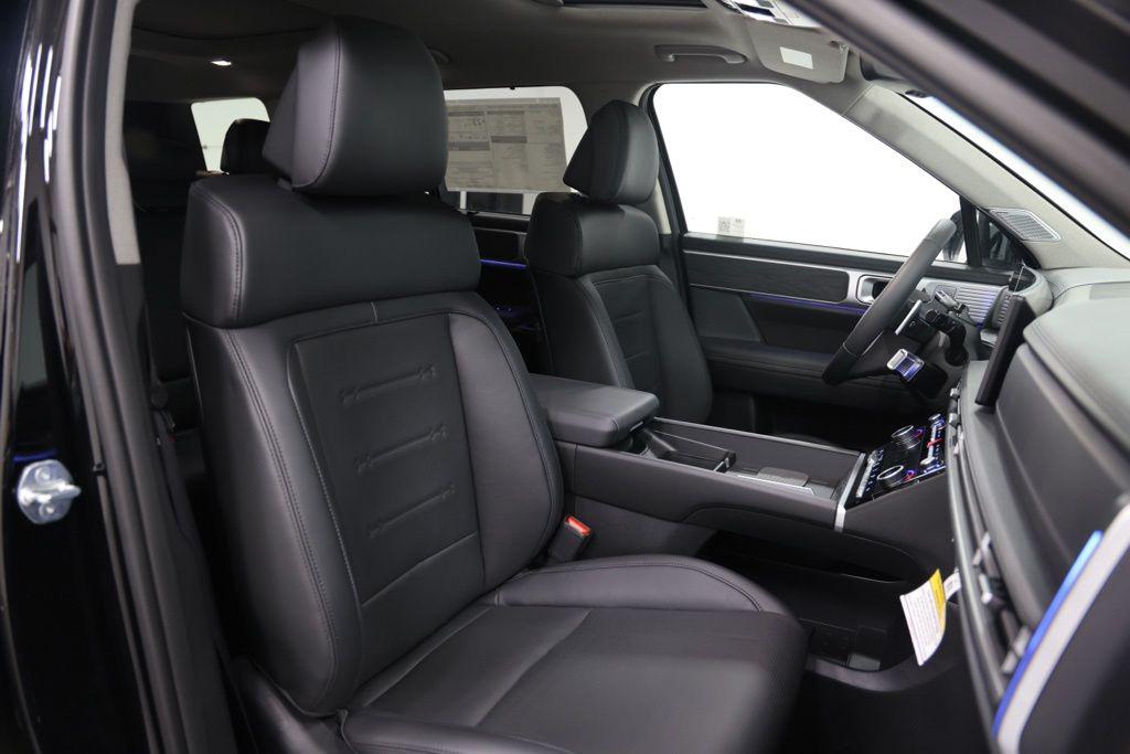 2026 Hyundai Santa Fe Limited - Photo 15