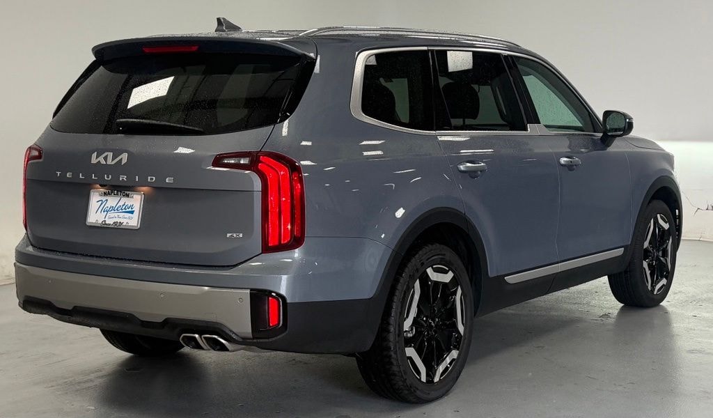 Used 2025 Kia Telluride S SUV