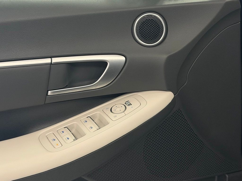 2024 Hyundai Sonata SEL - Photo 13