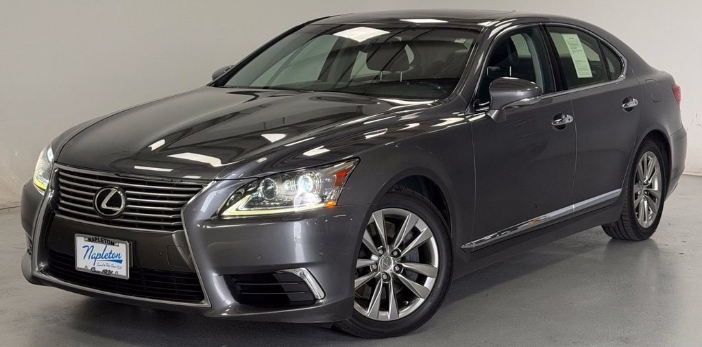 2016 Lexus LS Base