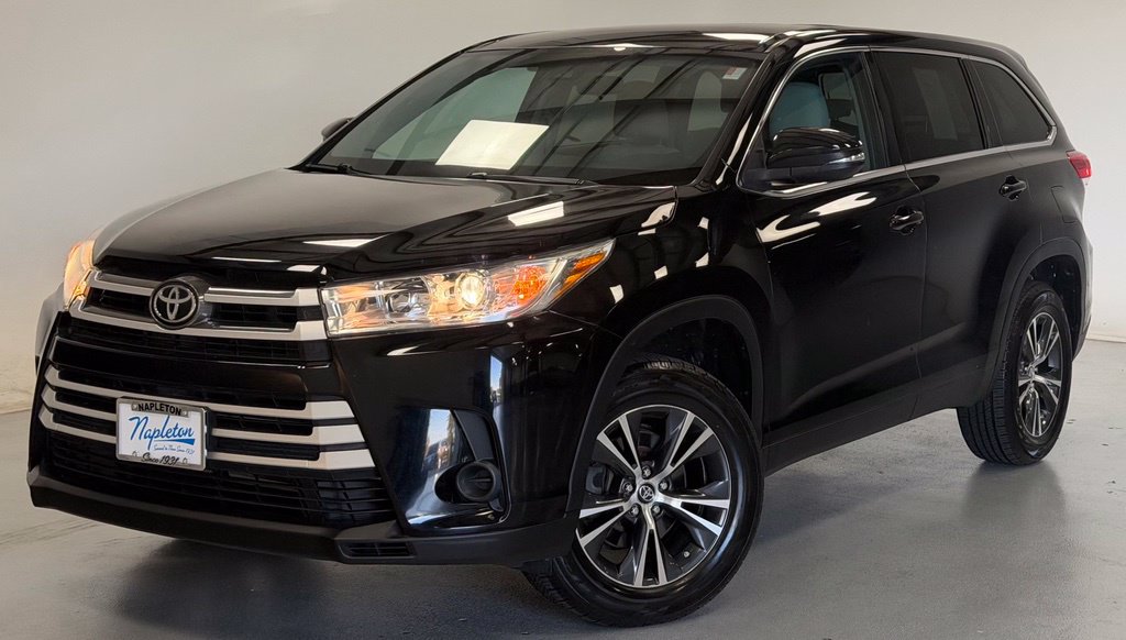 Used 2019 Toyota Highlander LE SUV