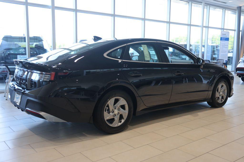 2026 Hyundai Sonata SE - Photo 6