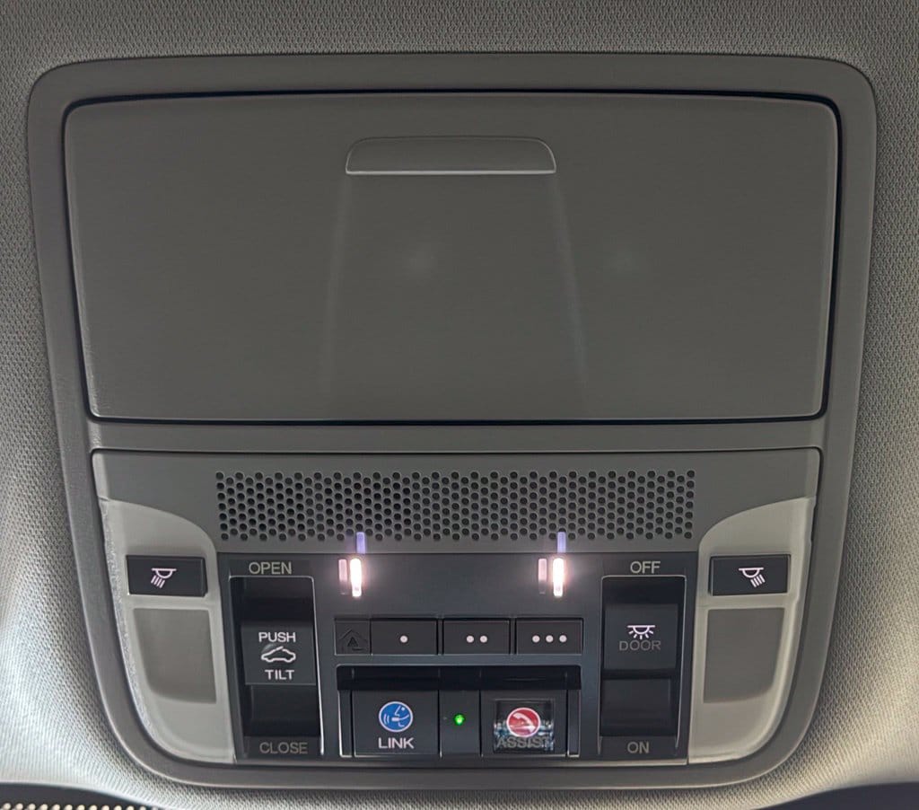 2018 Acura TLX Technology Package - Photo 24