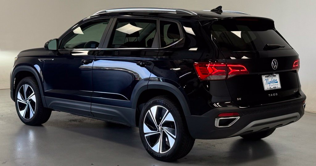 Used 2023 Volkswagen Taos 1.5T SE SUV