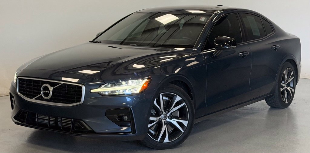 Used 2019 Volvo S60 T6 R-Design Sedan