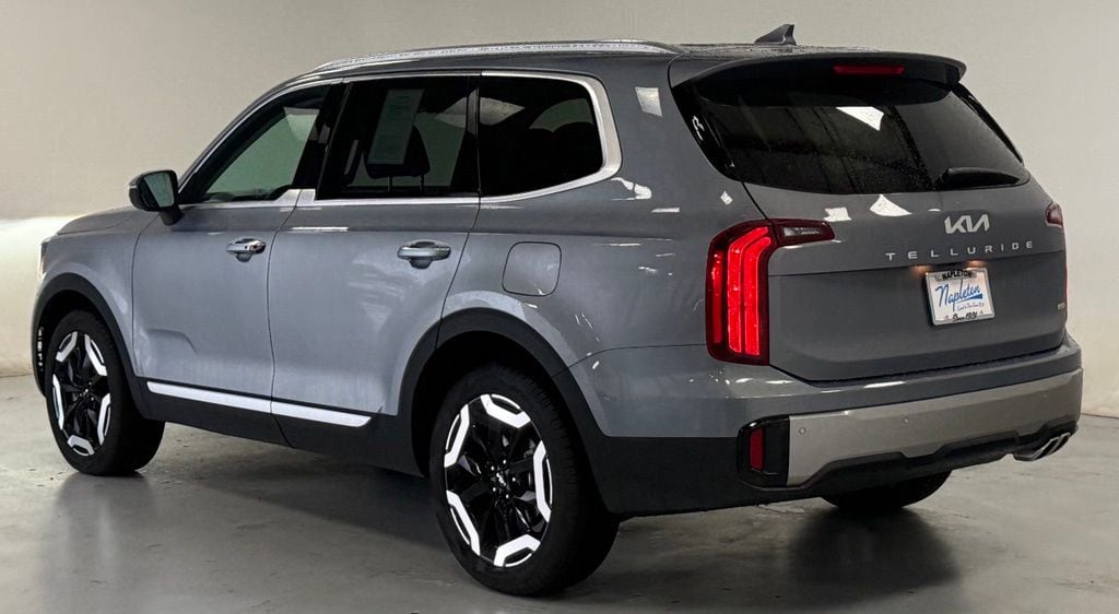 Used 2025 Kia Telluride S SUV