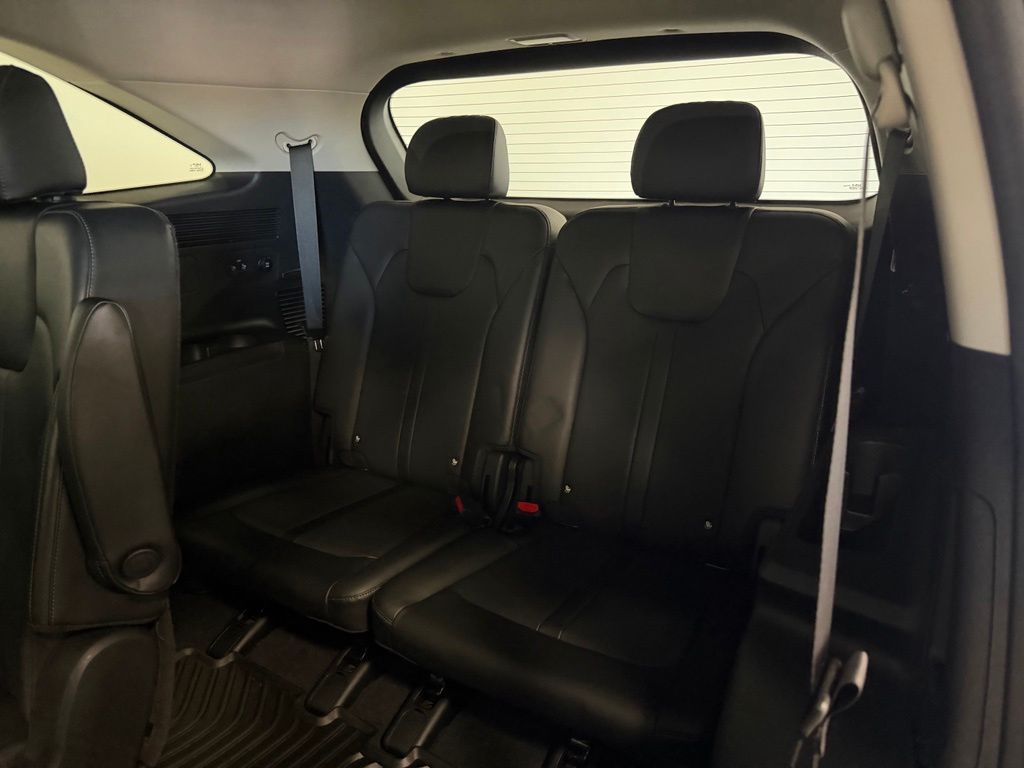 2025 Kia Sorento EX - Photo 25