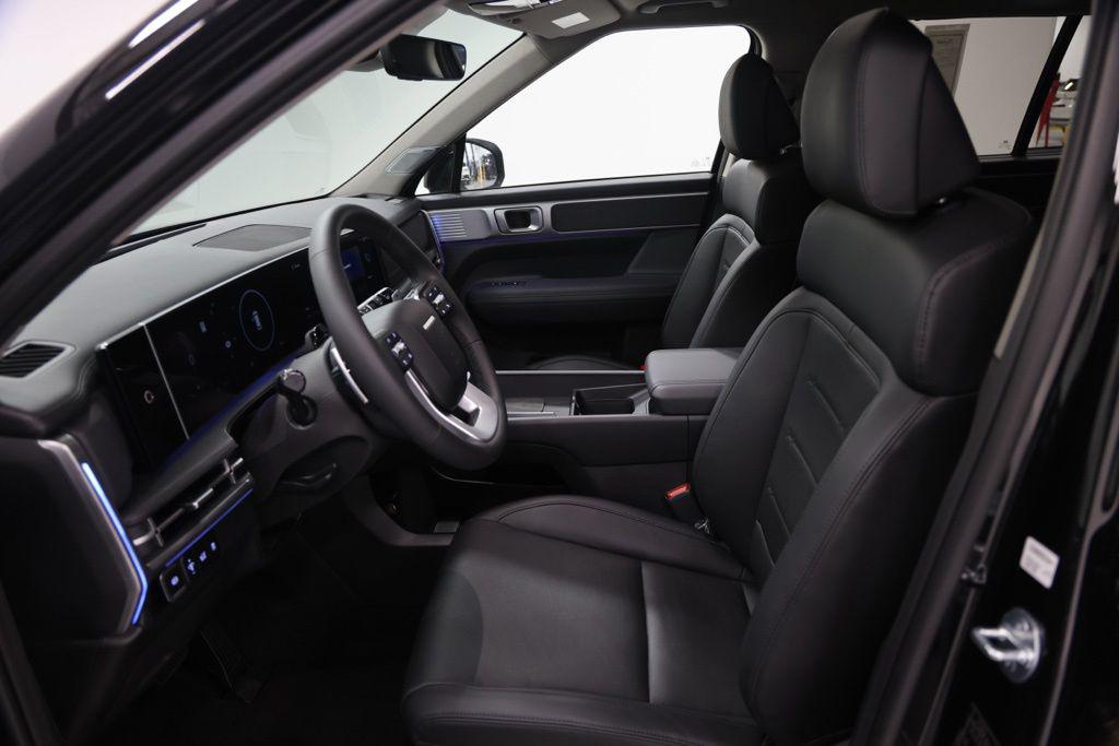 2026 Hyundai Santa Fe Limited - Photo 17