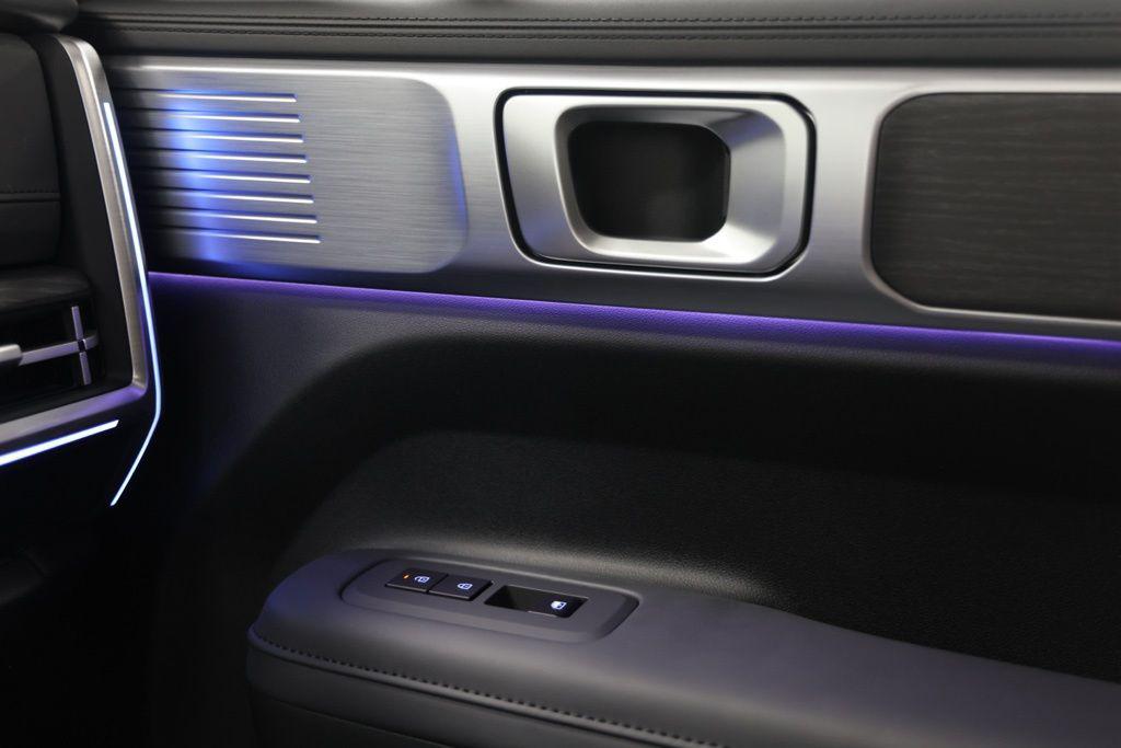 2026 Hyundai Santa Fe Limited - Photo 24