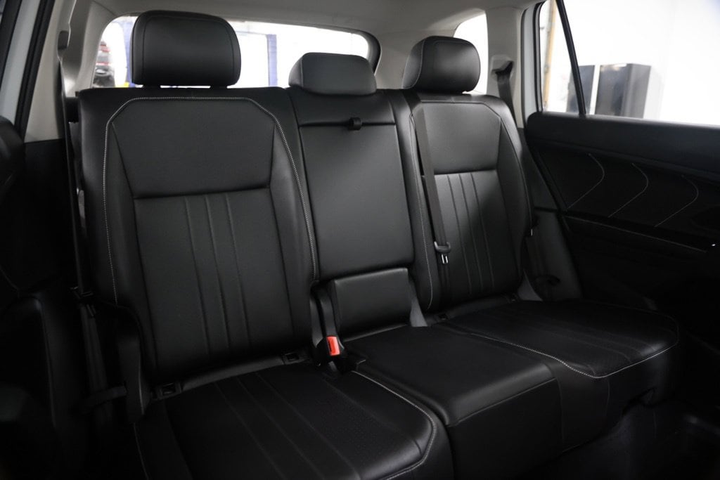 2023 Volkswagen Tiguan SE - Photo 18