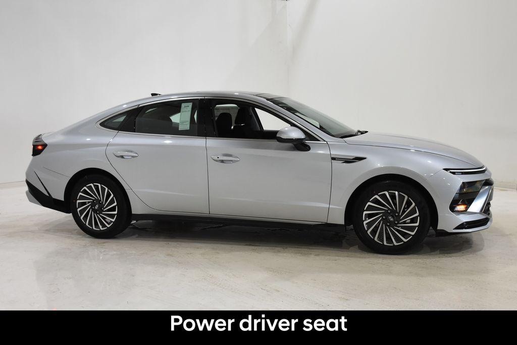 New 2026 Hyundai Sonata Hybrid SEL Sedan