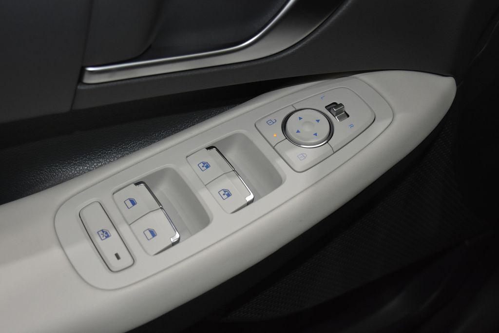 2026 Hyundai Sonata SEL - Photo 25