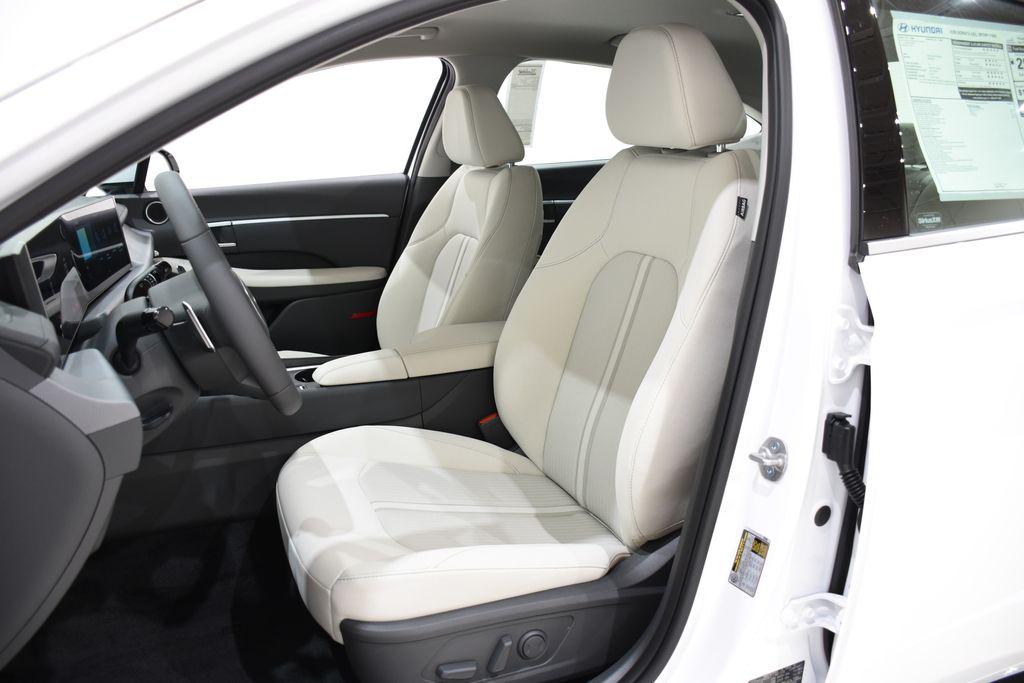 2026 Hyundai Sonata SEL - Photo 23