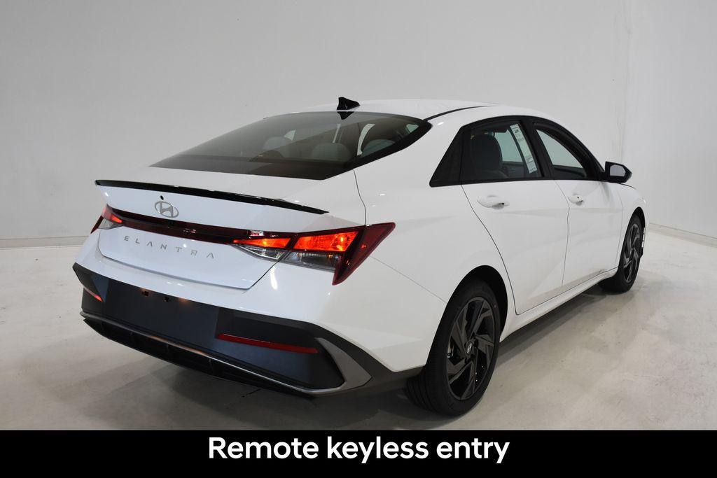 New 2026 Hyundai Elantra SEL Sport Plus Sedan