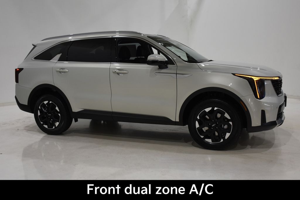 New 2026 Kia Sorento S SUV