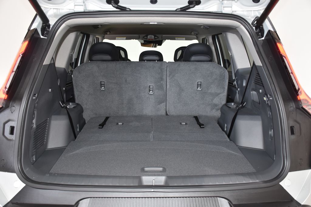 2026 Kia EV9 Light - Photo 33
