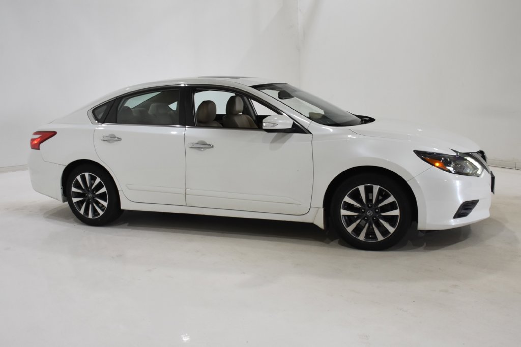 Used 2017 Nissan Altima 2.5 SL Sedan