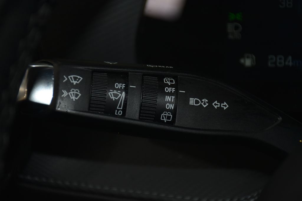 2025 Chevrolet Equinox LT - Photo 10