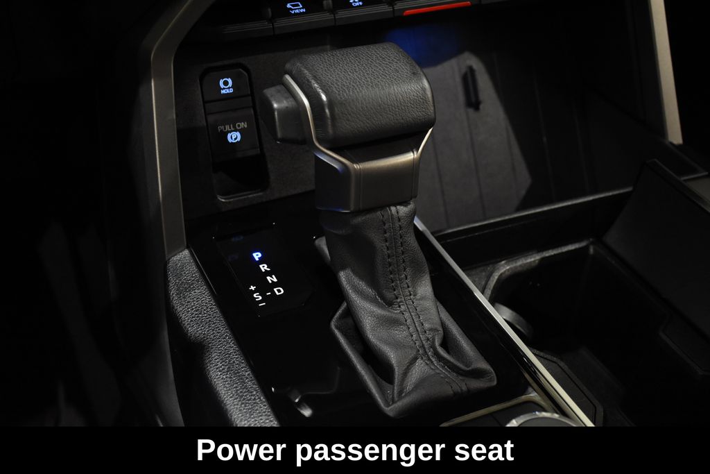 2023 Toyota Sequoia SR5 - Photo 25