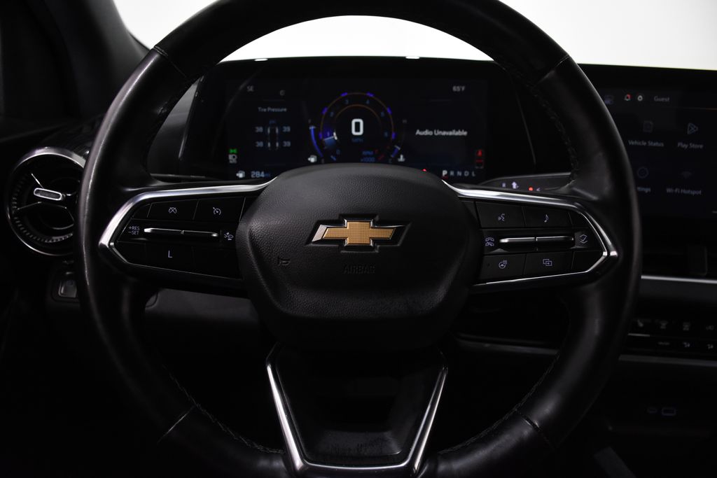 2025 Chevrolet Equinox LT - Photo 11