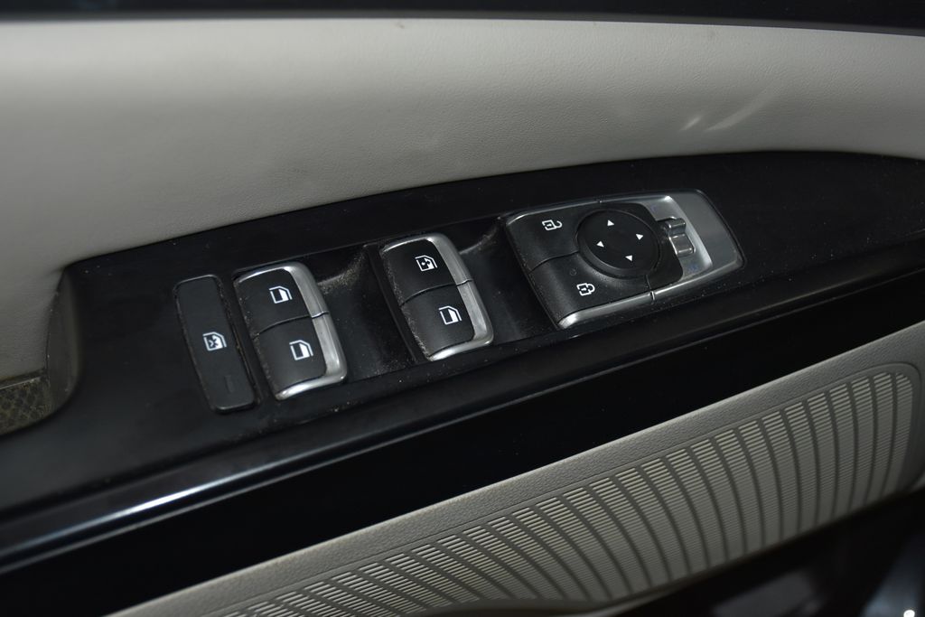 2024 Kia Carnival LX - Photo 22