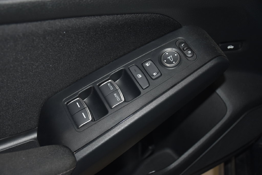 2025 Honda Civic Sport - Photo 25