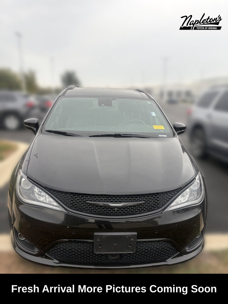  Chrysler Pacifica