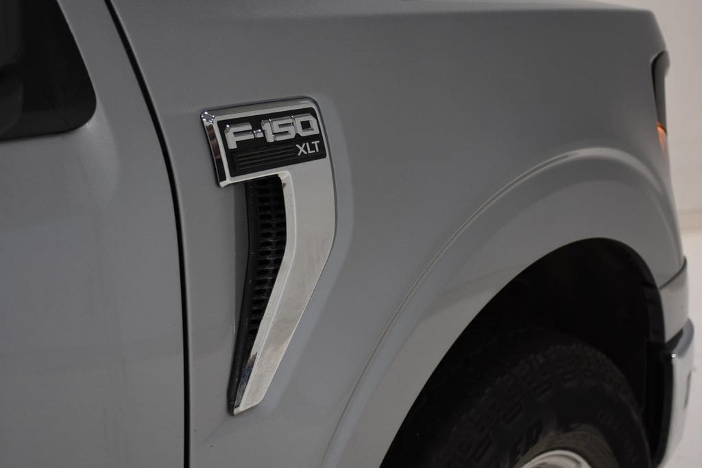 2025 Ford F-150 XLT - Photo 28