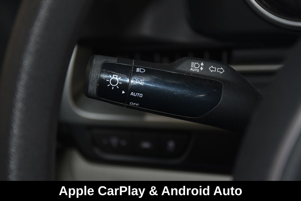 2024 Kia Carnival LX - Photo 12