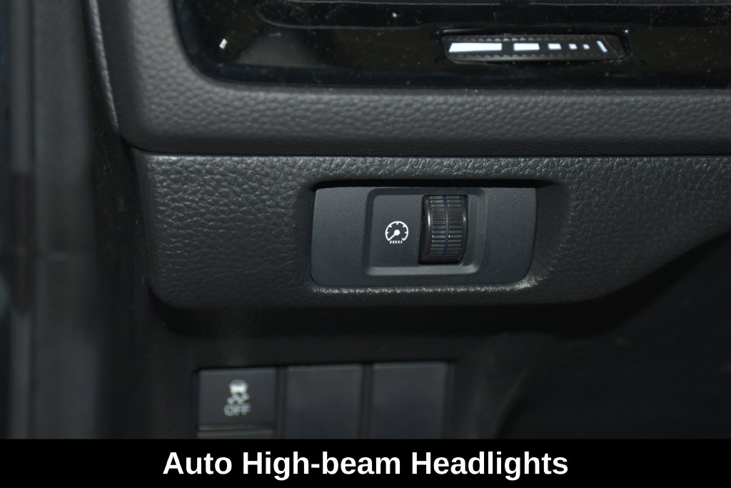 2025 Honda Civic Sport - Photo 12